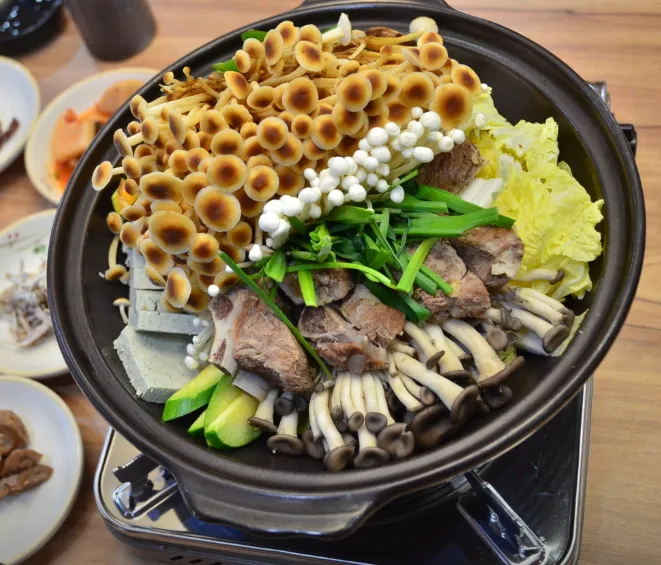 백반기행 강화 젓국갈비전골, 약선버섯전골, 모두부, 새우전 식당, 마니산 아래 장윤정도 반한 건강 맛집 마니산단골식당