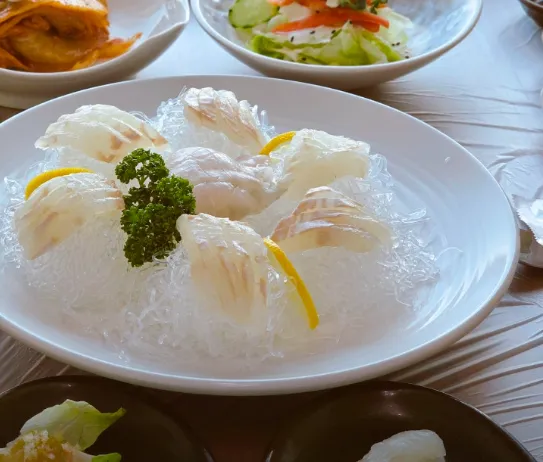 생방송투데이 3GO 여행 장흥 활어회 참치 새조개 주꾸미 갑오징어 매운탕 맛집, 여다지회마을 보물 같은 해산물 한 상